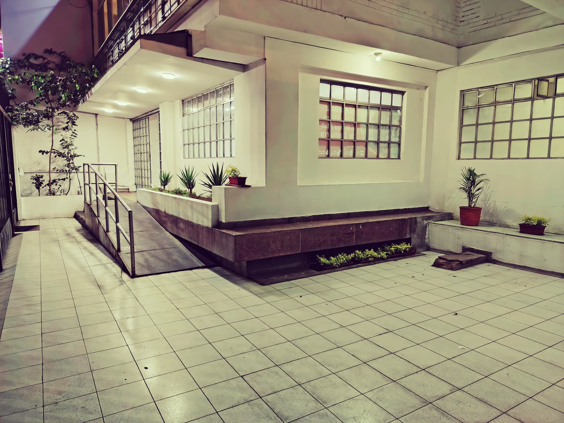 ALQUILER LOCAL COMERCIAL IDEAL INSTITUCION FINANCIERA EN SANTA ANITA
